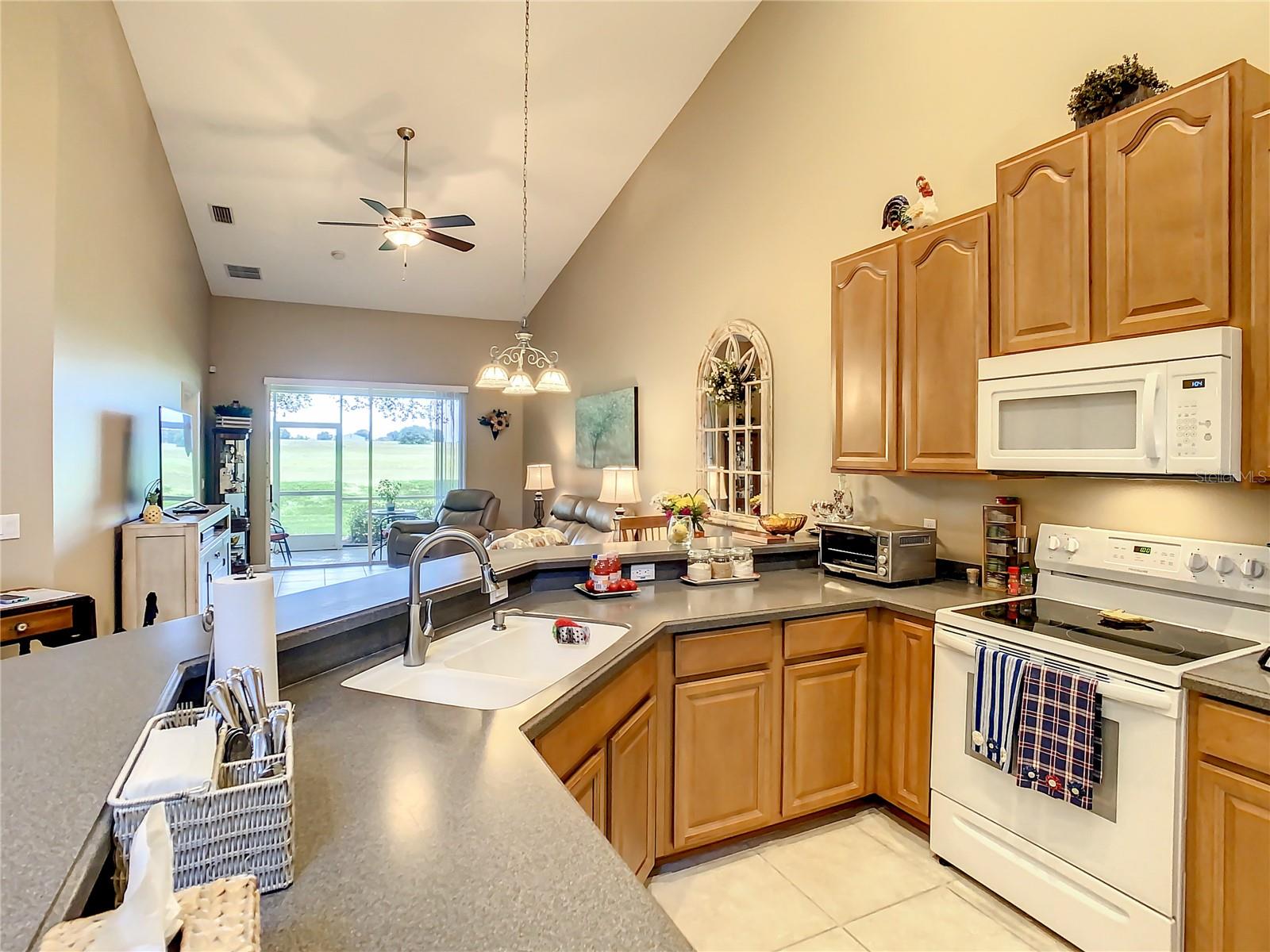 Image 7 of 23 For 2646 Rutledge Court