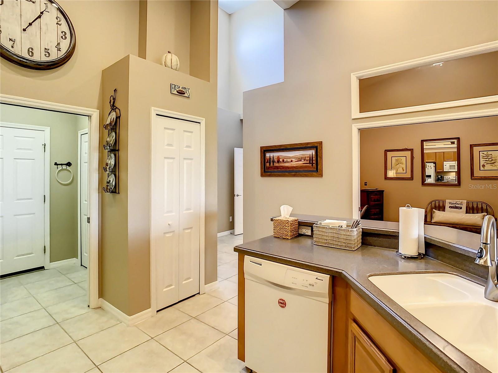 Image 9 of 23 For 2646 Rutledge Court