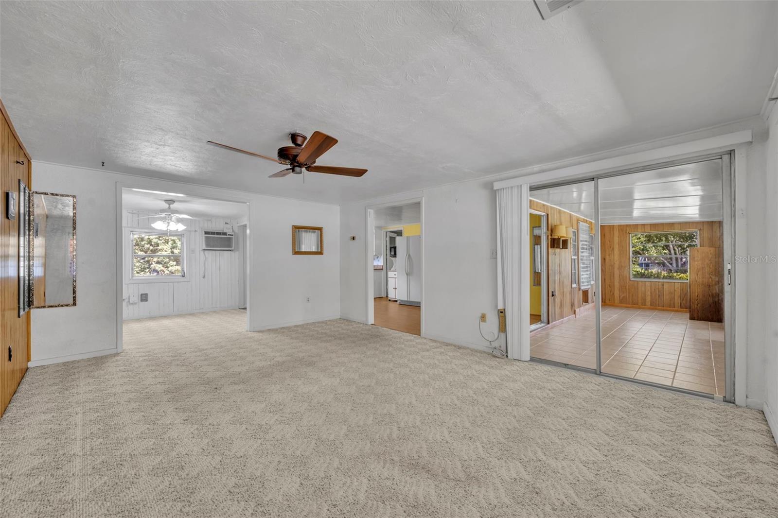 Image 17 of 33 For 114 Fruitwood Ave