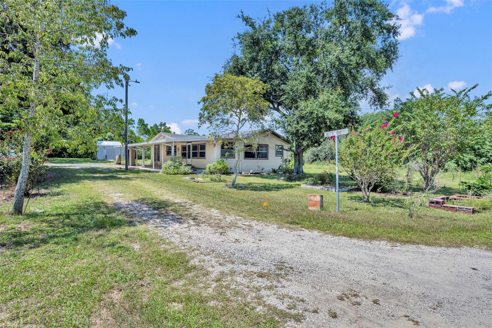 Image 4 of 33 For 114 Fruitwood Ave