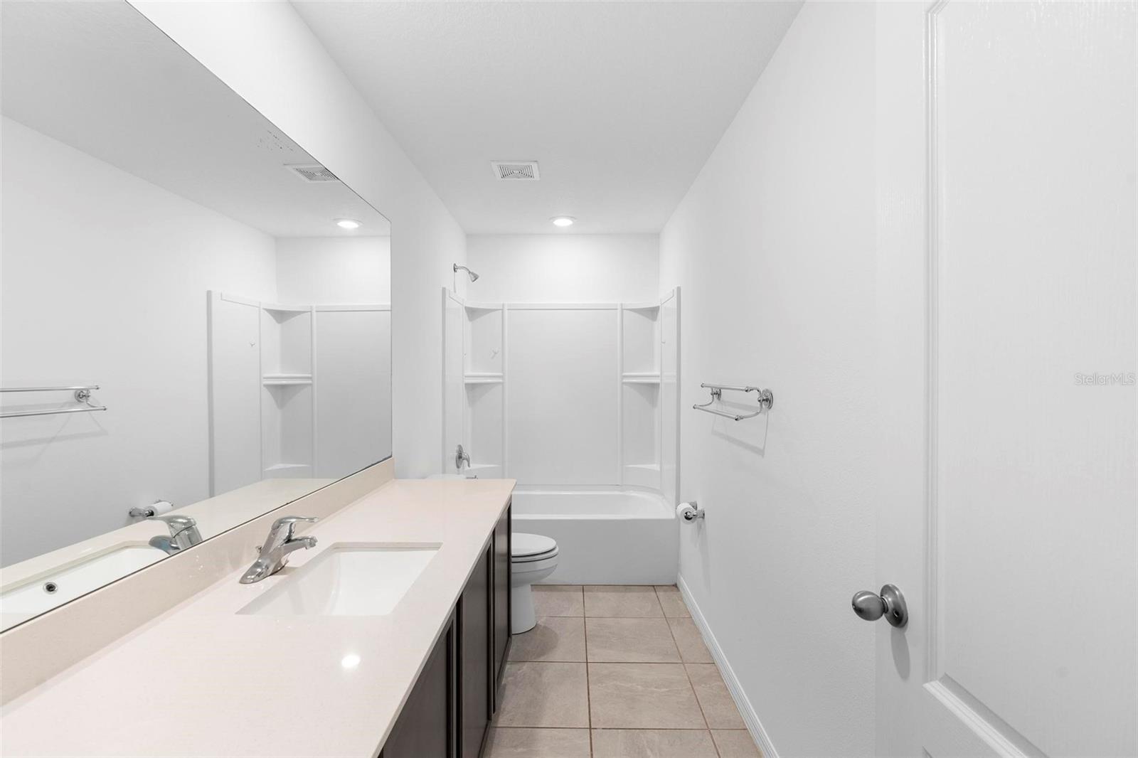 Image 19 of 41 For 2753 Brierdale Drive
