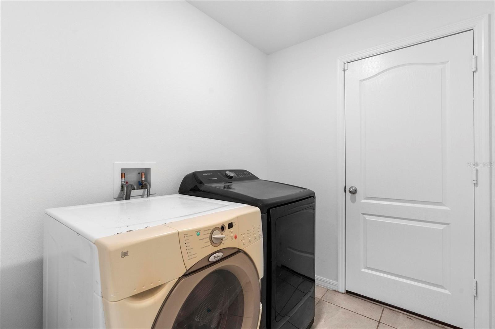 Image 23 of 41 For 2753 Brierdale Drive