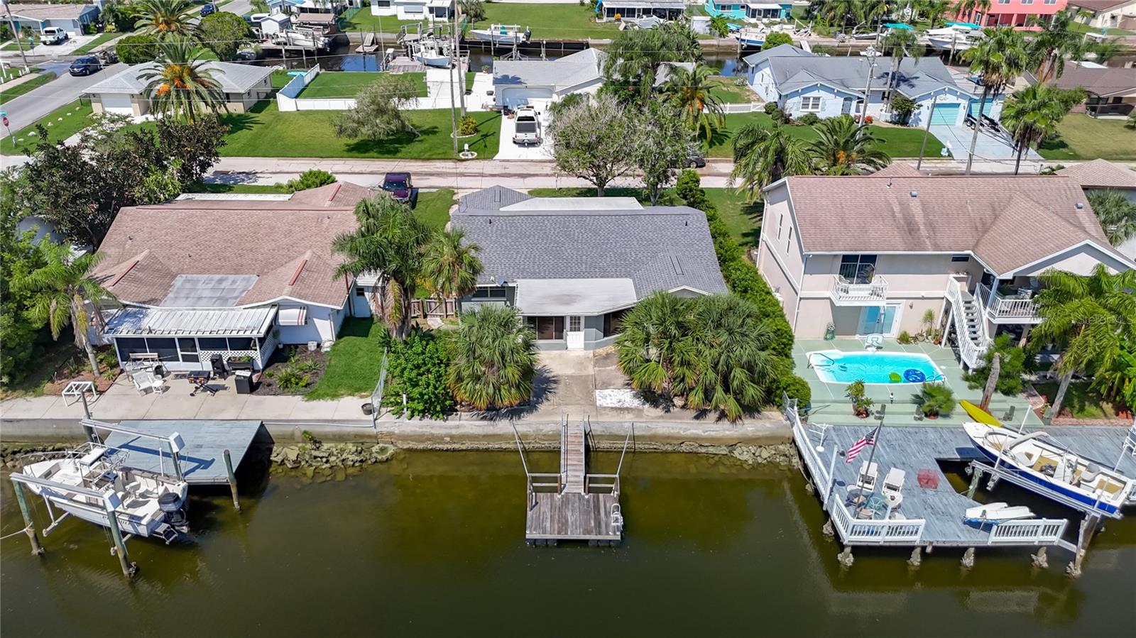 Image 50 of 53 For 13732 Plumosa Avenue