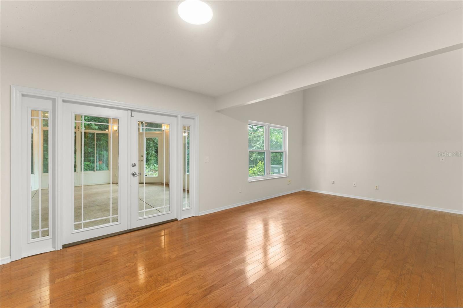 Image 12 of 42 For 10506 Huntridge Road