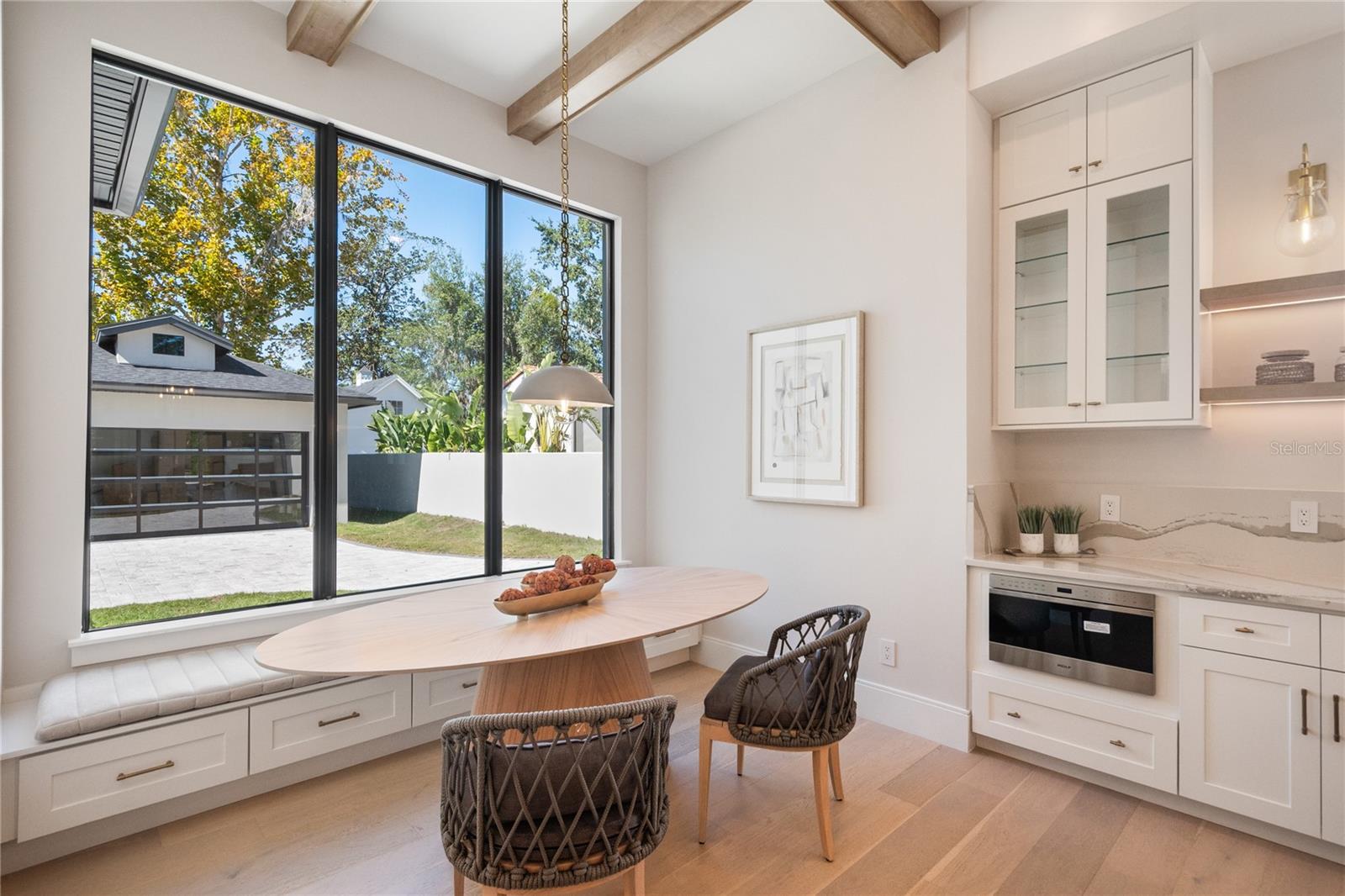 Listing photo id 11 for 1751 Glencoe Road