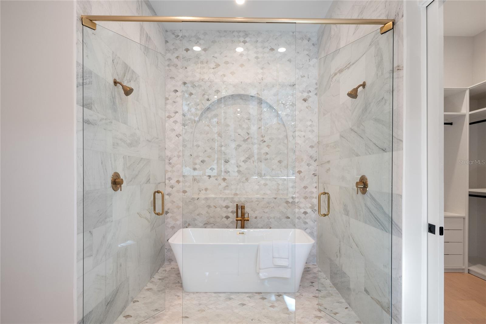 Listing photo id 14 for 1751 Glencoe Road