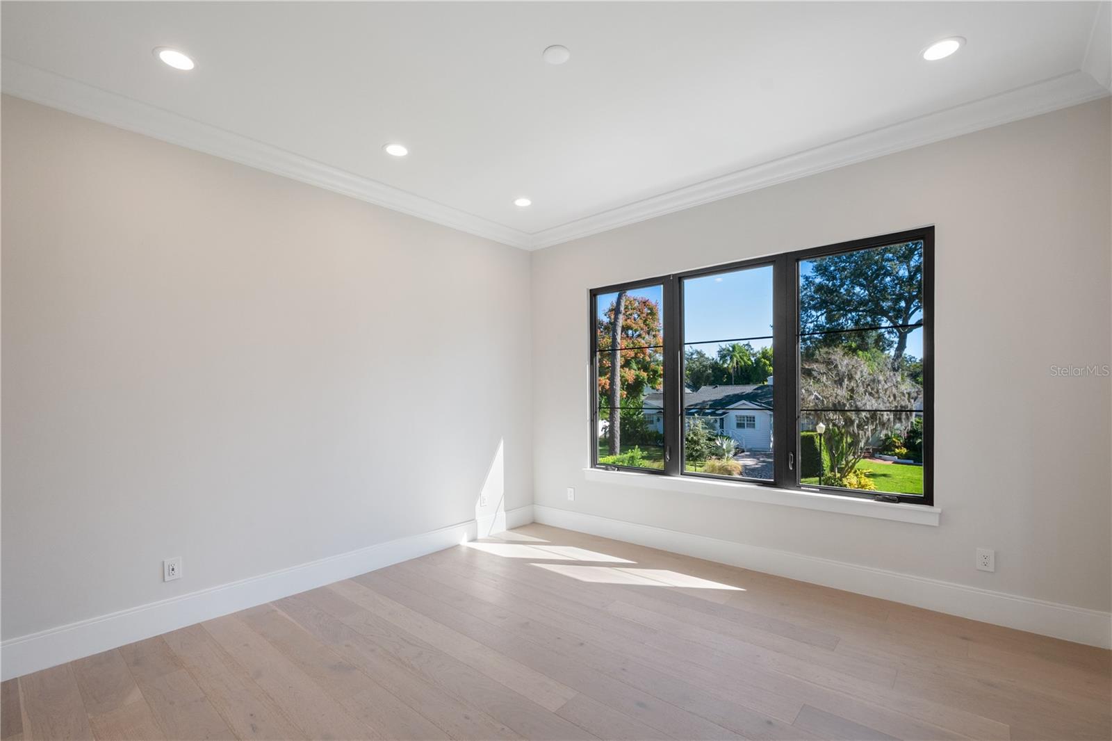 Listing photo id 25 for 1751 Glencoe Road