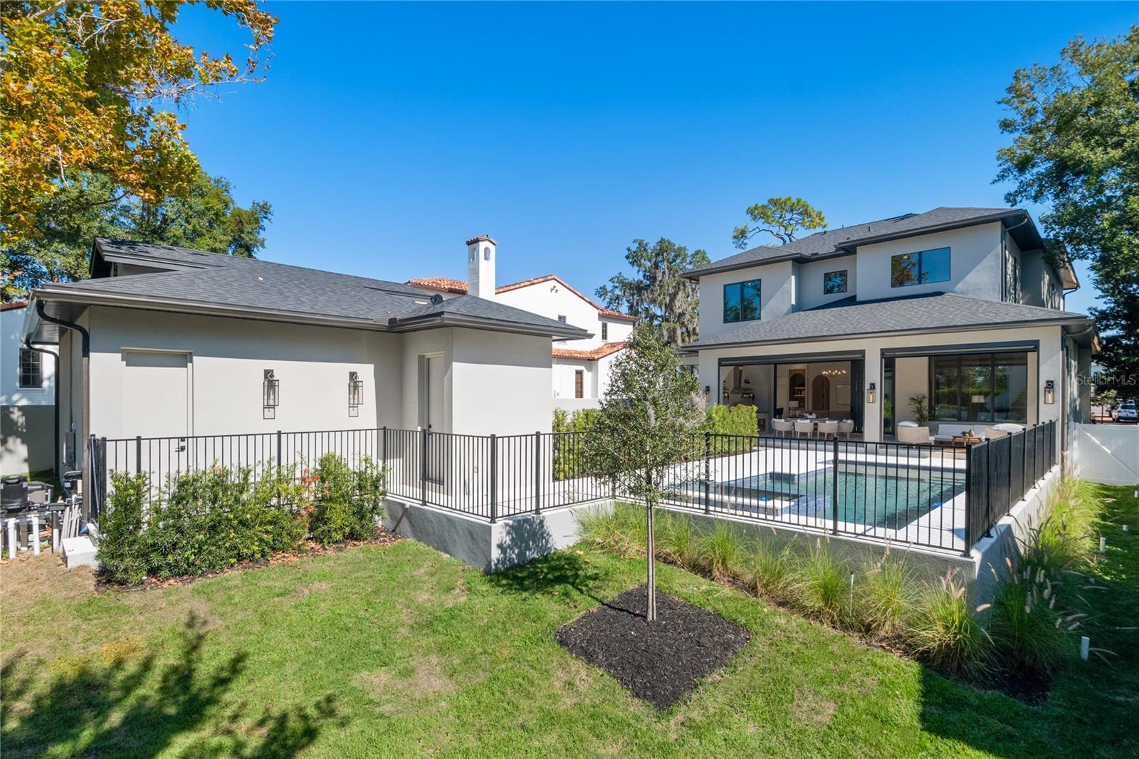 Listing photo id 34 for 1751 Glencoe Road