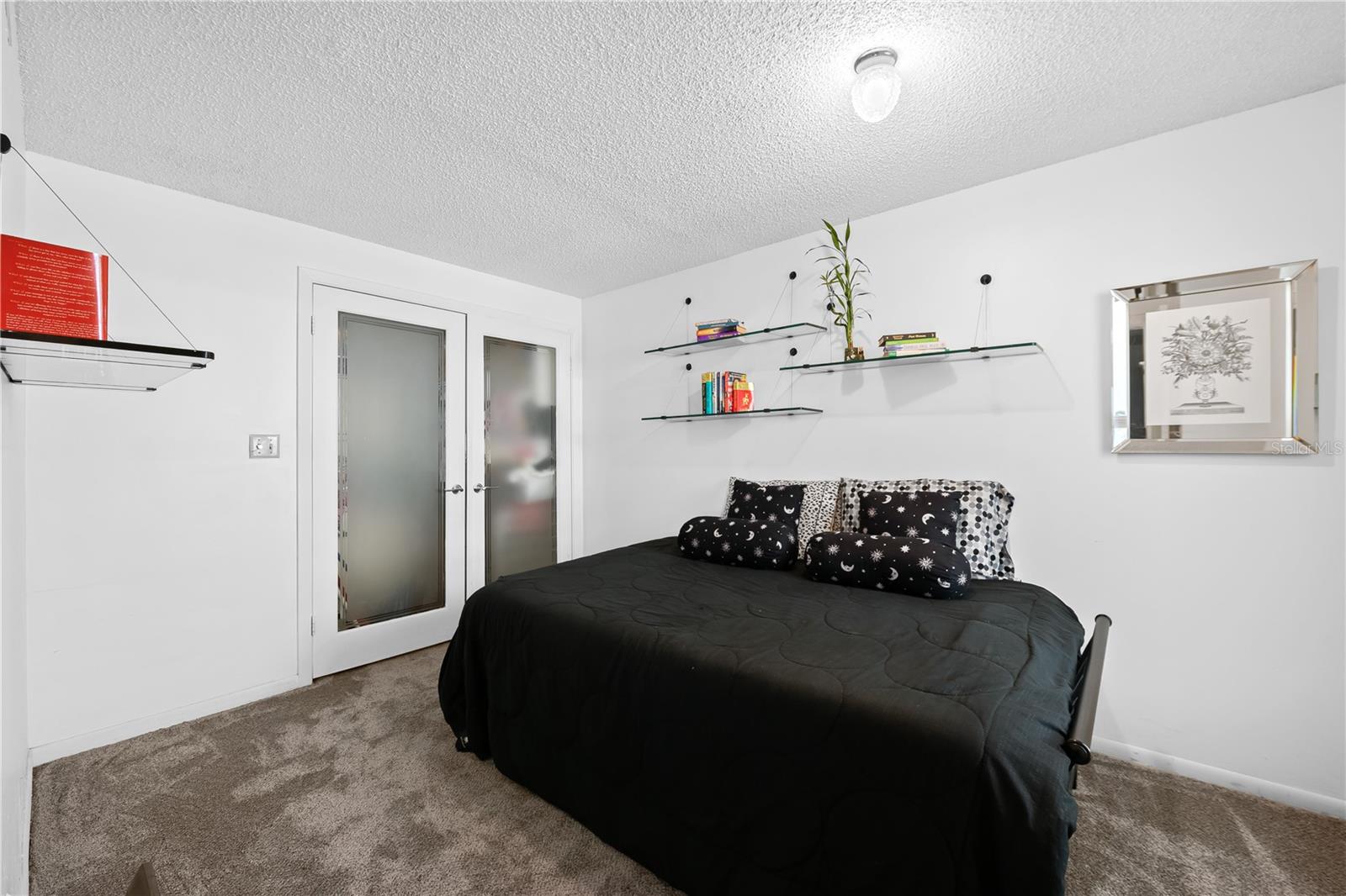 Image 18 of 26 For 3900 Galt Ocean Dr.  105