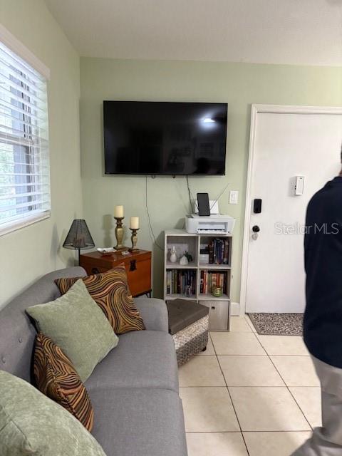 Image 10 of 21 For 825 Primrose Drive 214