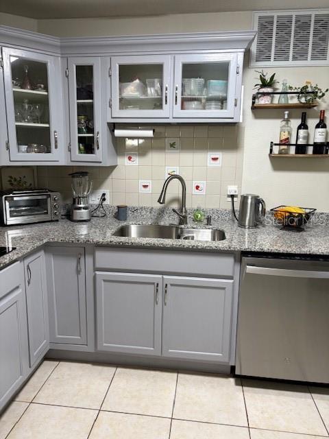 Image 3 of 21 For 825 Primrose Drive 214