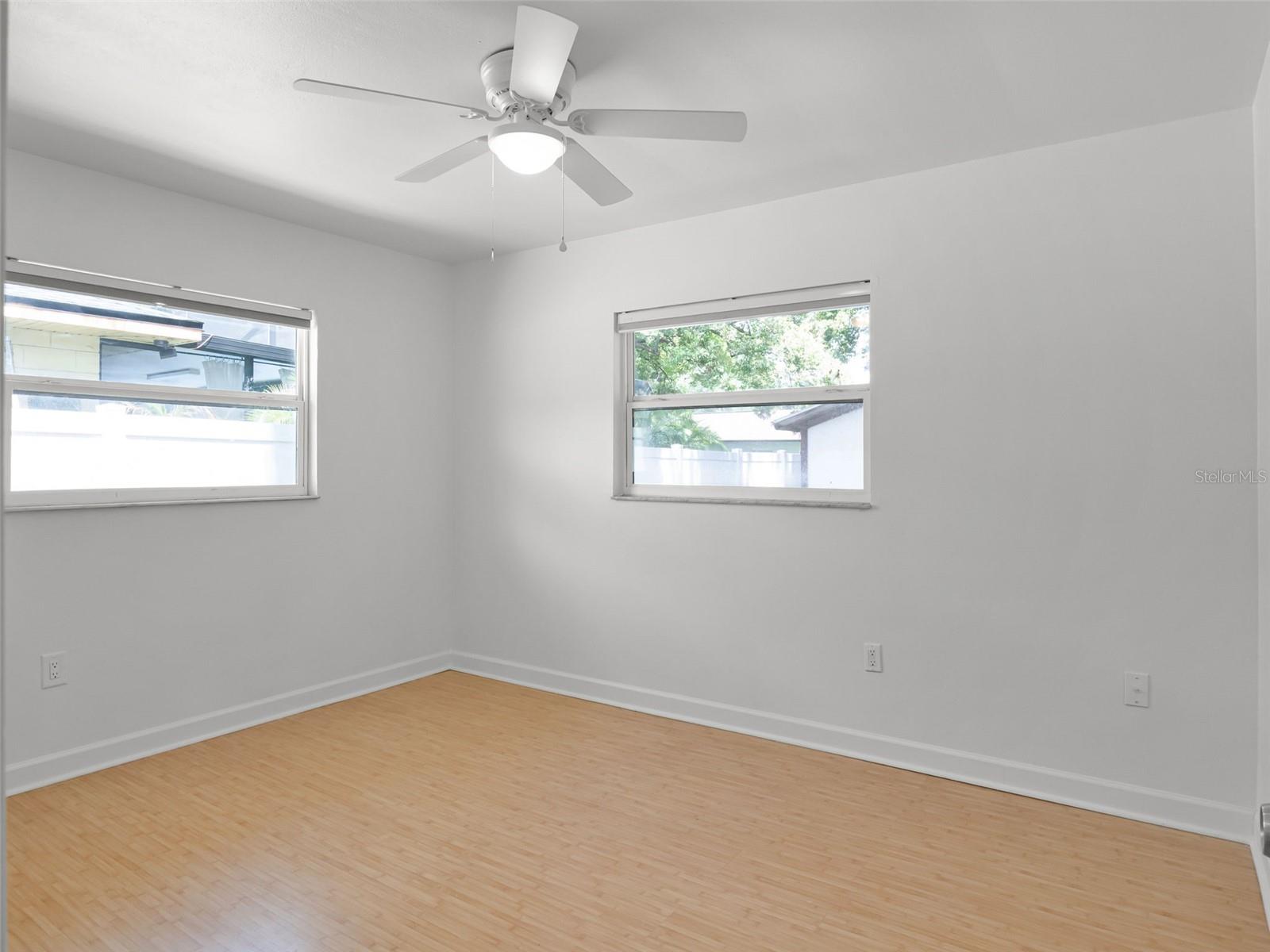 Image 19 of 41 For 618 Aldama Court