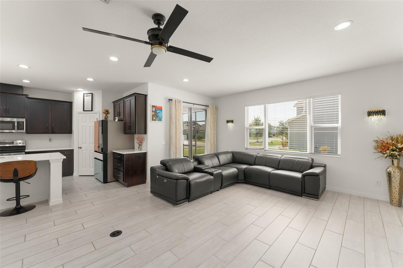 Image 18 of 61 For 1154 Chase Austin Way