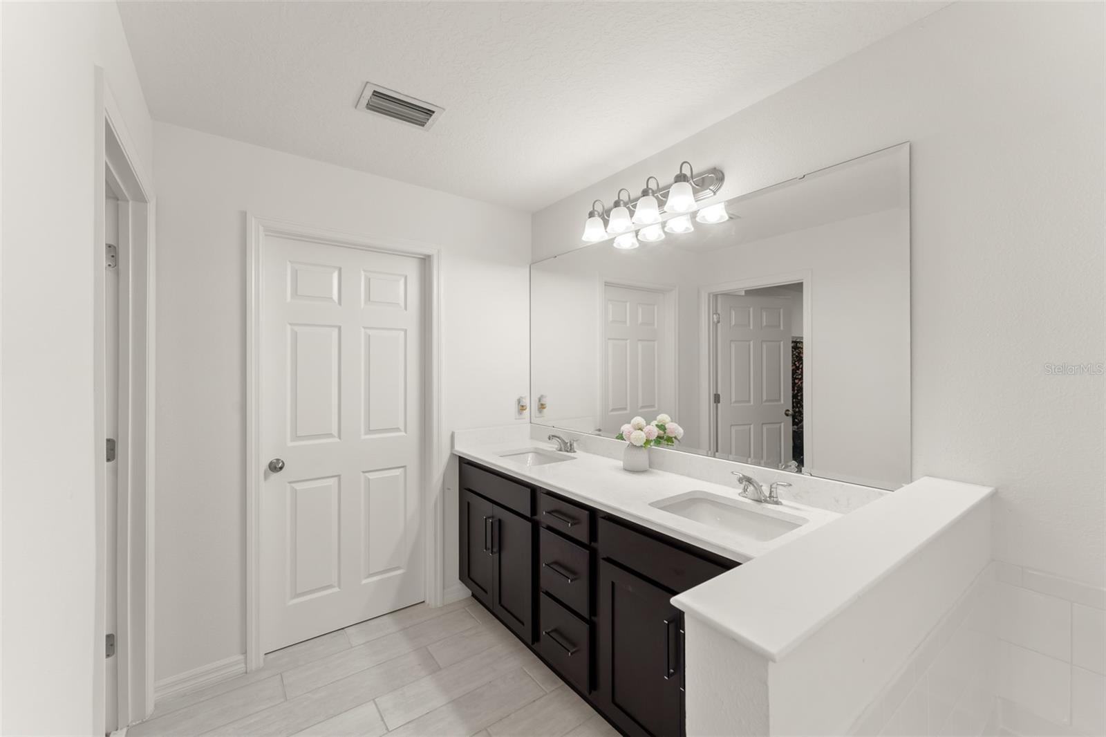 Image 36 of 61 For 1154 Chase Austin Way