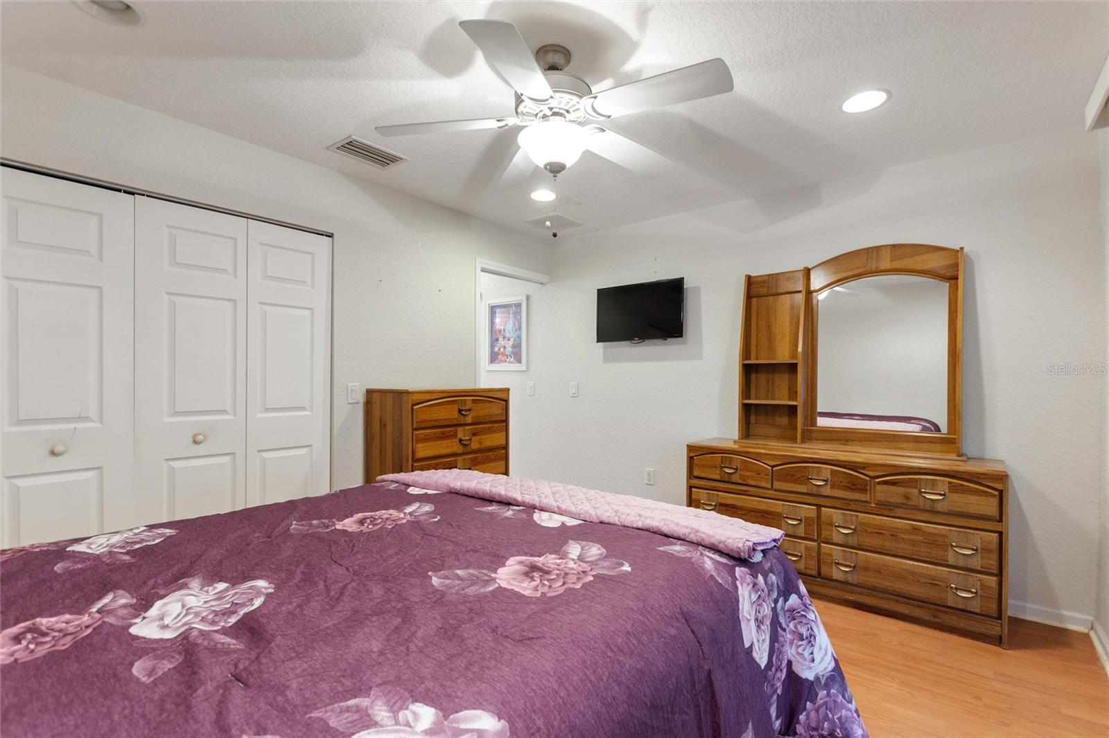 Image 17 of 49 For 1144 Deer Creek Boulevard
