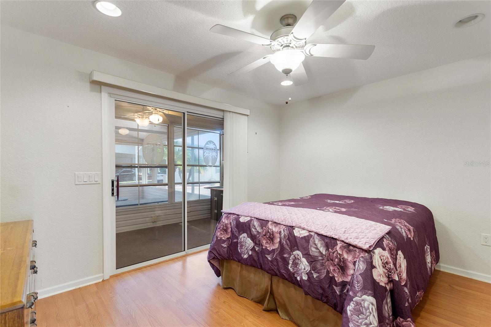 Image 18 of 49 For 1144 Deer Creek Boulevard