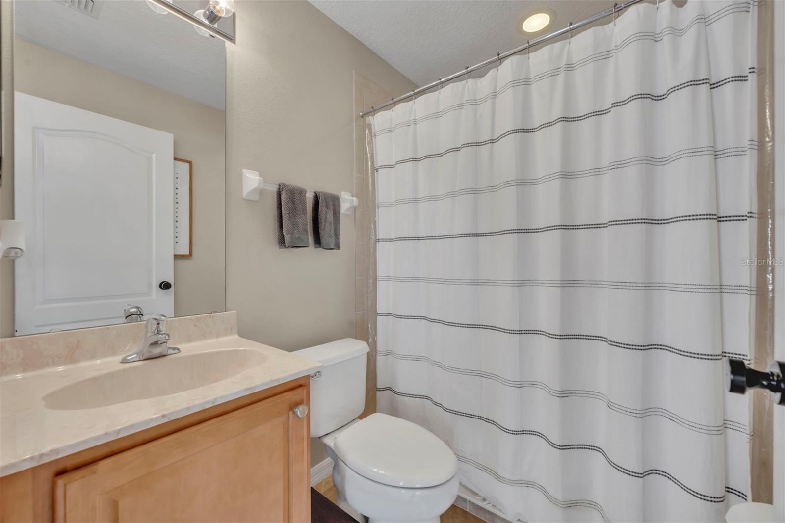 Image 16 of 41 For 2540 Black Lake Boulevard