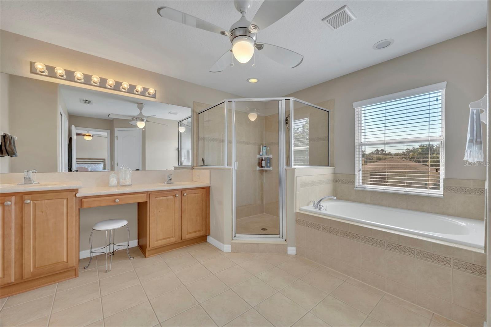 Image 19 of 41 For 2540 Black Lake Boulevard