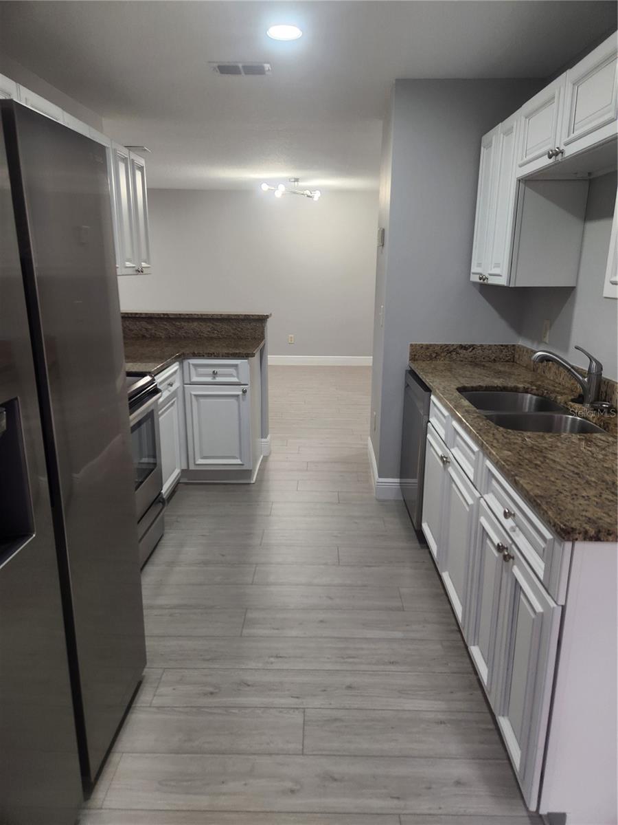 Image 4 of 10 For 7417 Sugar Bend Drive 7417