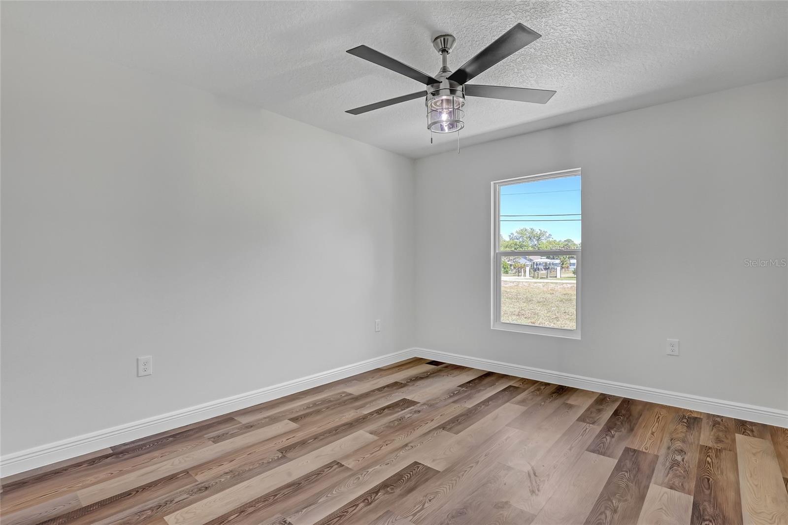 Image 33 of 57 For 4065 Fawn Lake Boulevard