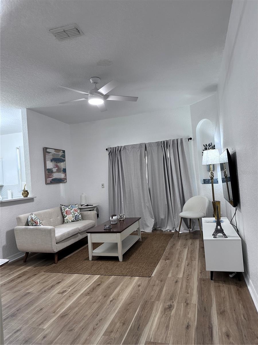 Image 14 of 33 For 428 Miramar Avenue