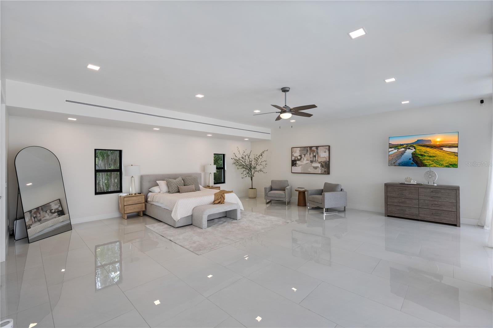 Image 22 of 65 For 808 Sweetwater Club Boulevard