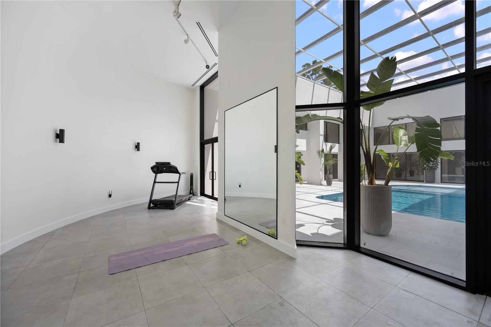 Image 36 of 65 For 808 Sweetwater Club Boulevard