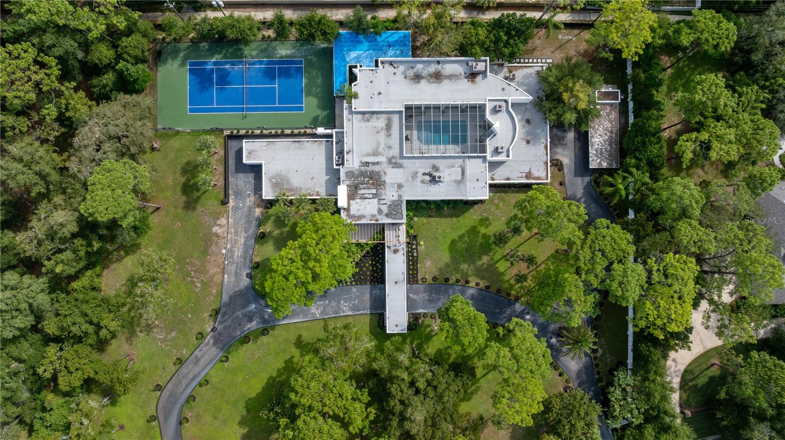 Image 55 of 65 For 808 Sweetwater Club Boulevard