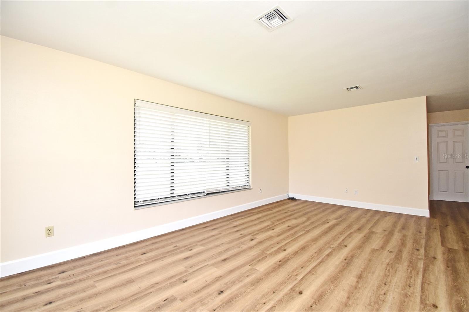 Image 10 of 48 For 2682 Tierra Circle