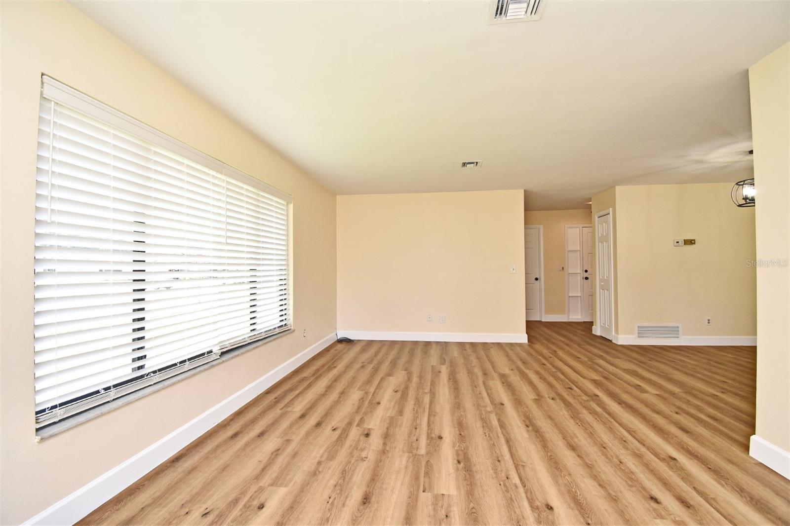 Image 11 of 48 For 2682 Tierra Circle