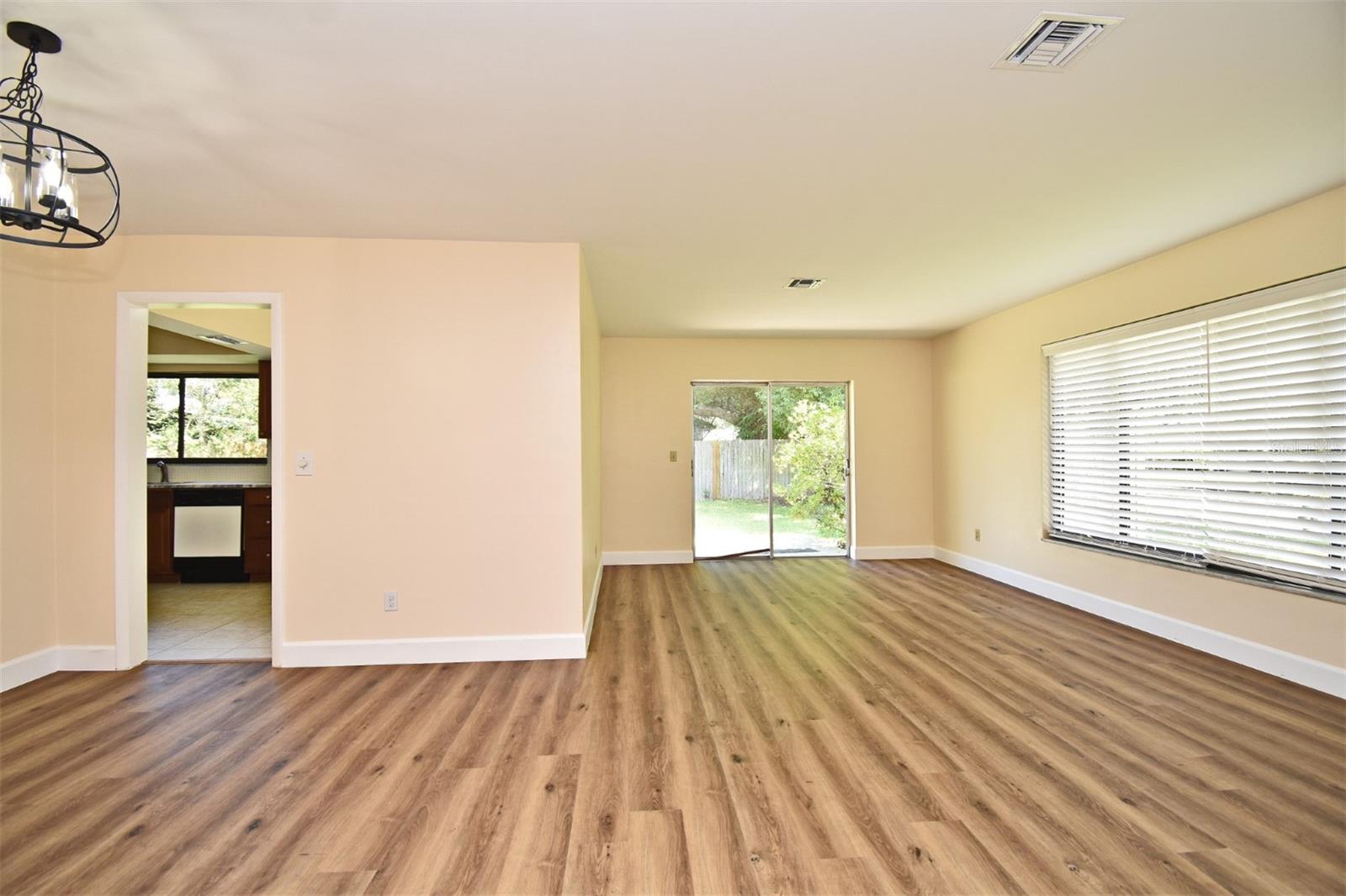 Image 12 of 48 For 2682 Tierra Circle