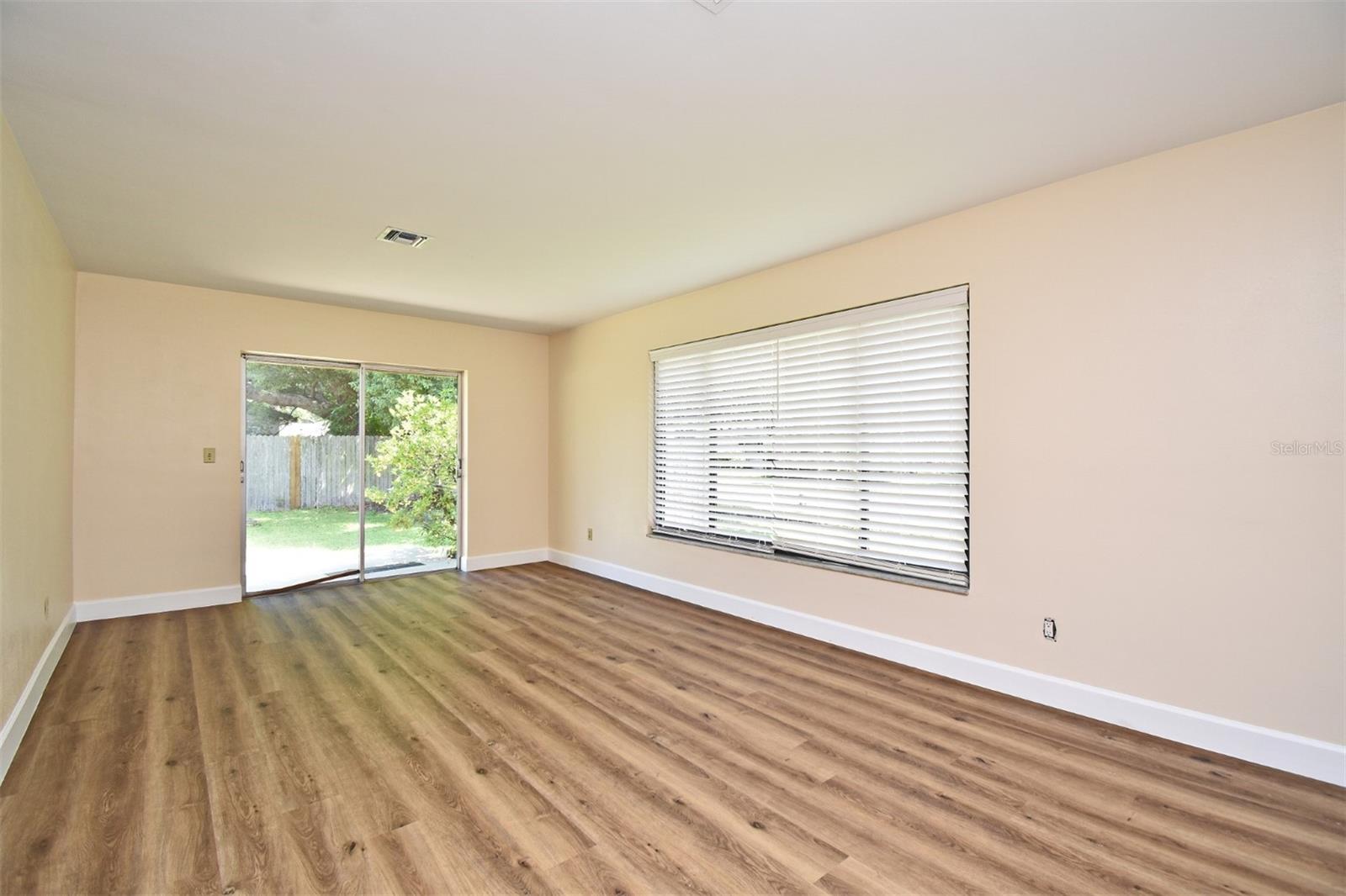 Image 13 of 48 For 2682 Tierra Circle