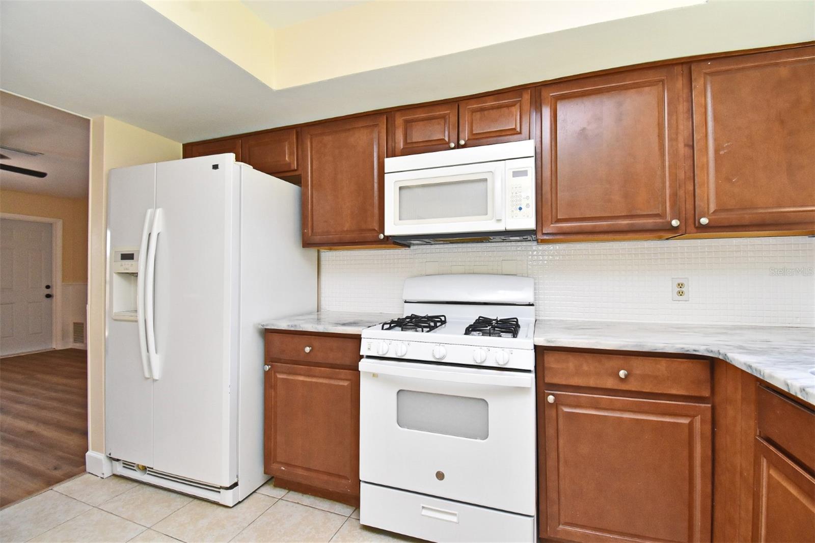 Image 18 of 48 For 2682 Tierra Circle