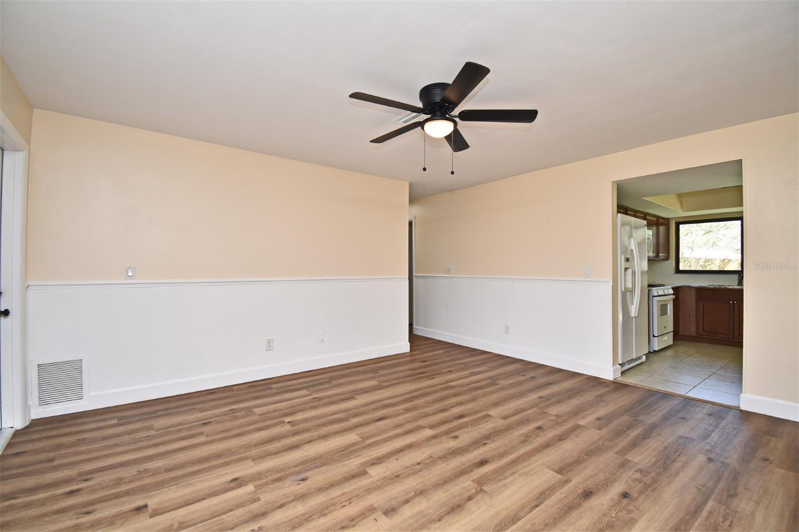 Image 21 of 48 For 2682 Tierra Circle