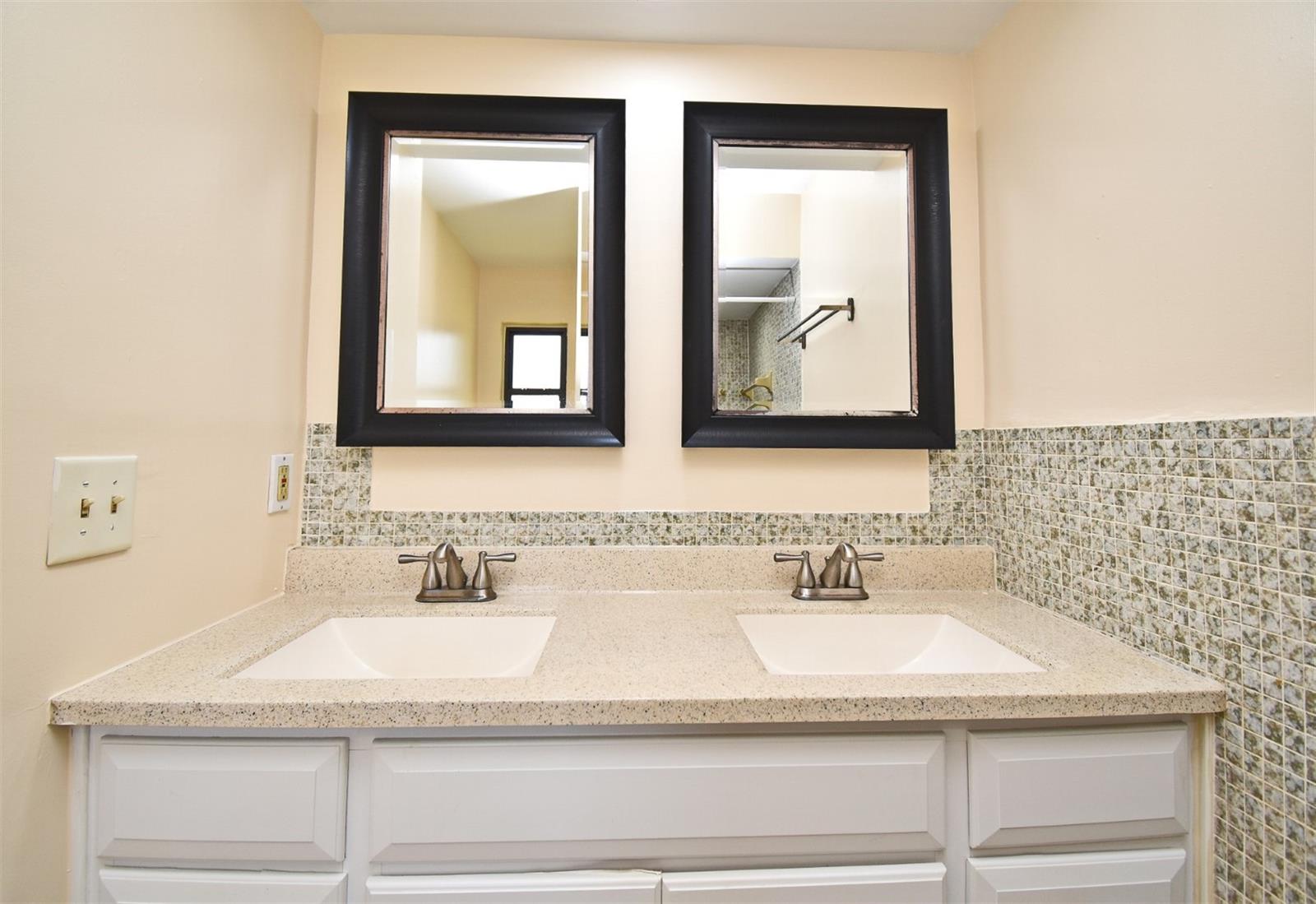Image 29 of 48 For 2682 Tierra Circle
