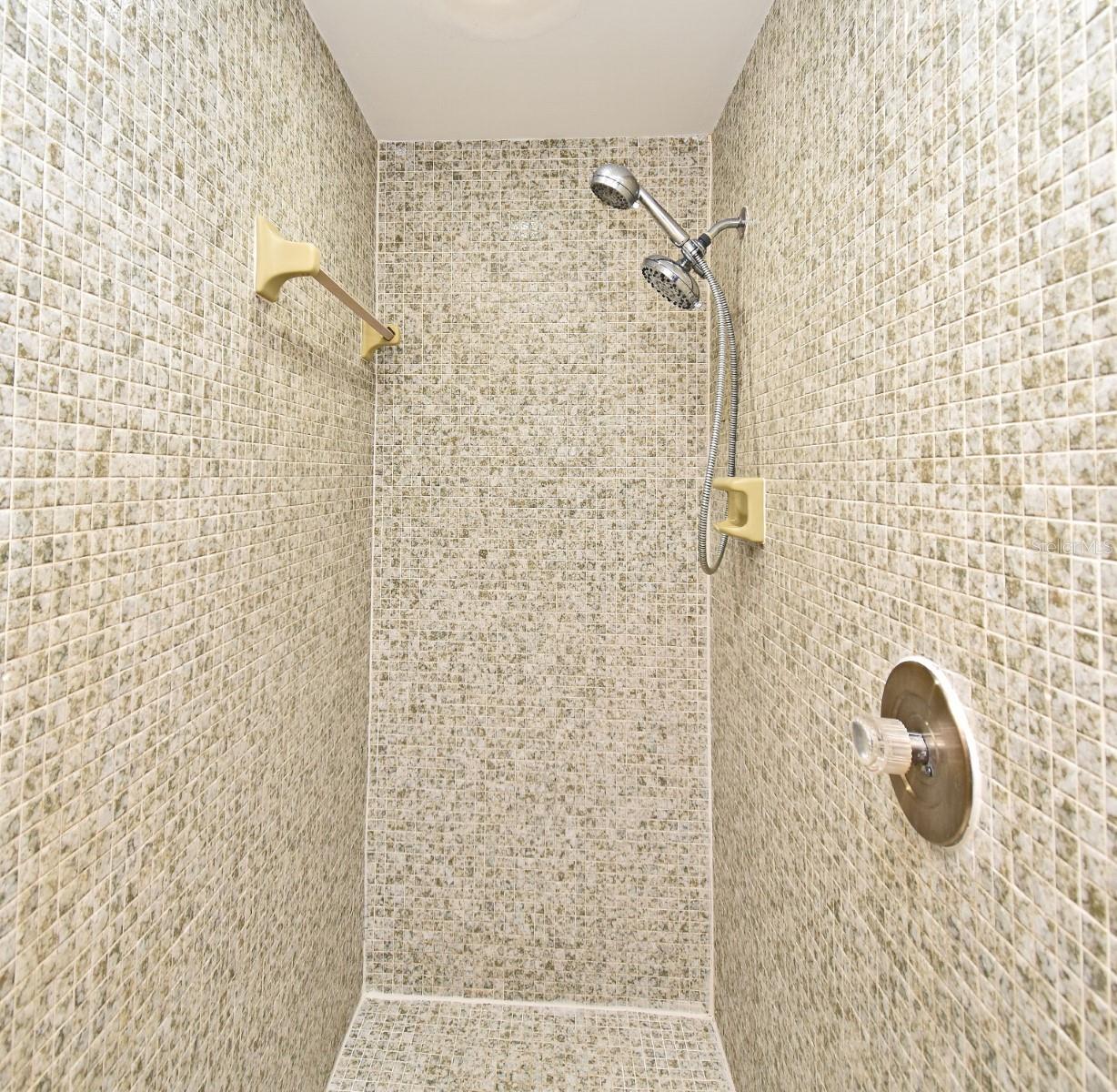 Image 30 of 48 For 2682 Tierra Circle