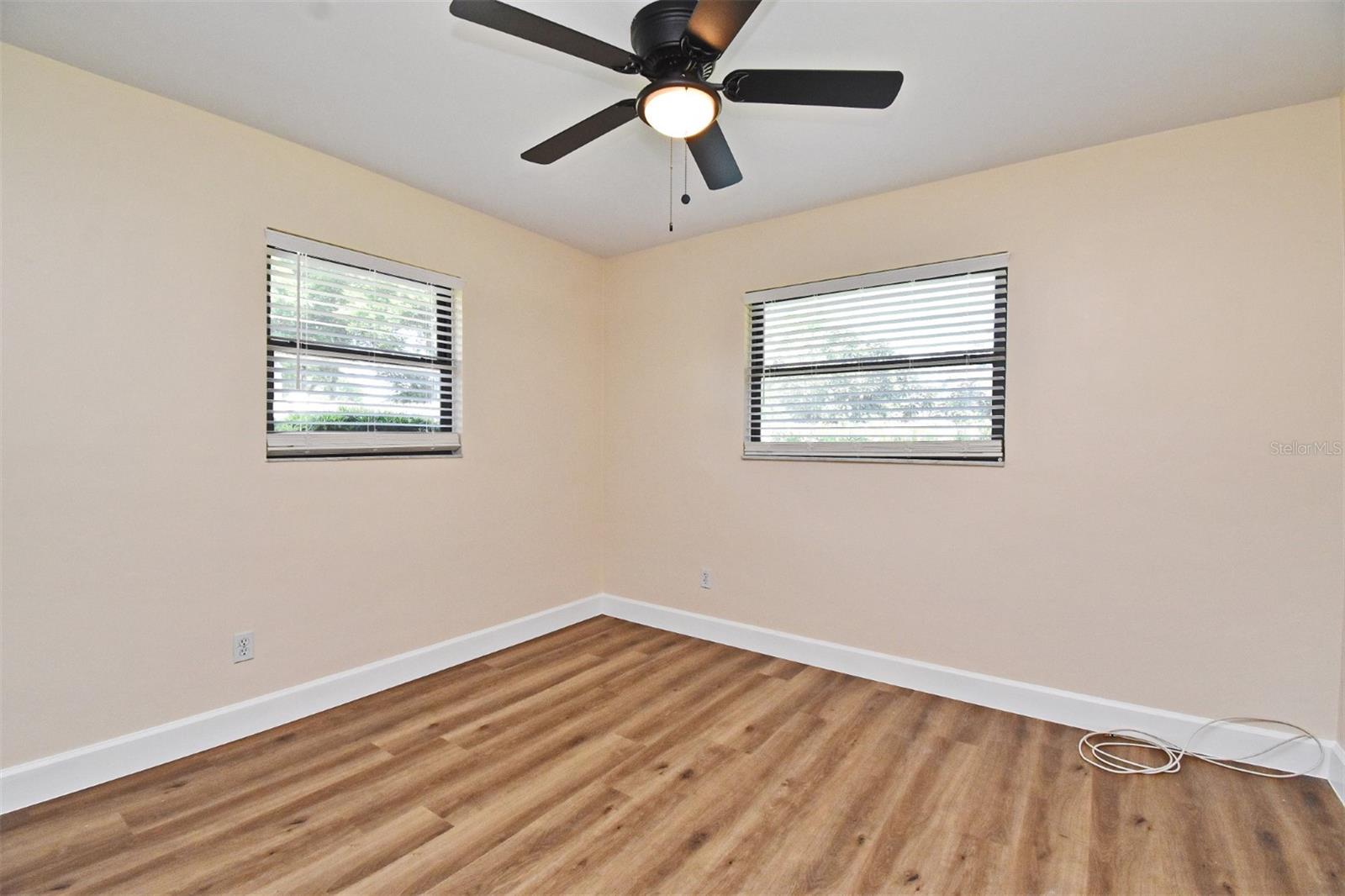 Image 33 of 48 For 2682 Tierra Circle