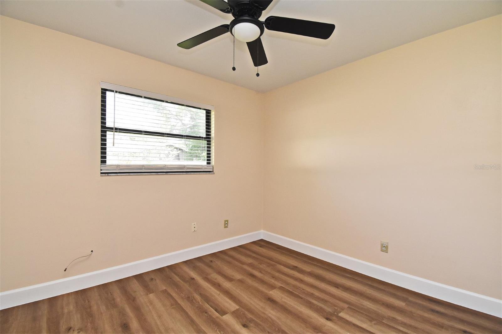 Image 35 of 48 For 2682 Tierra Circle