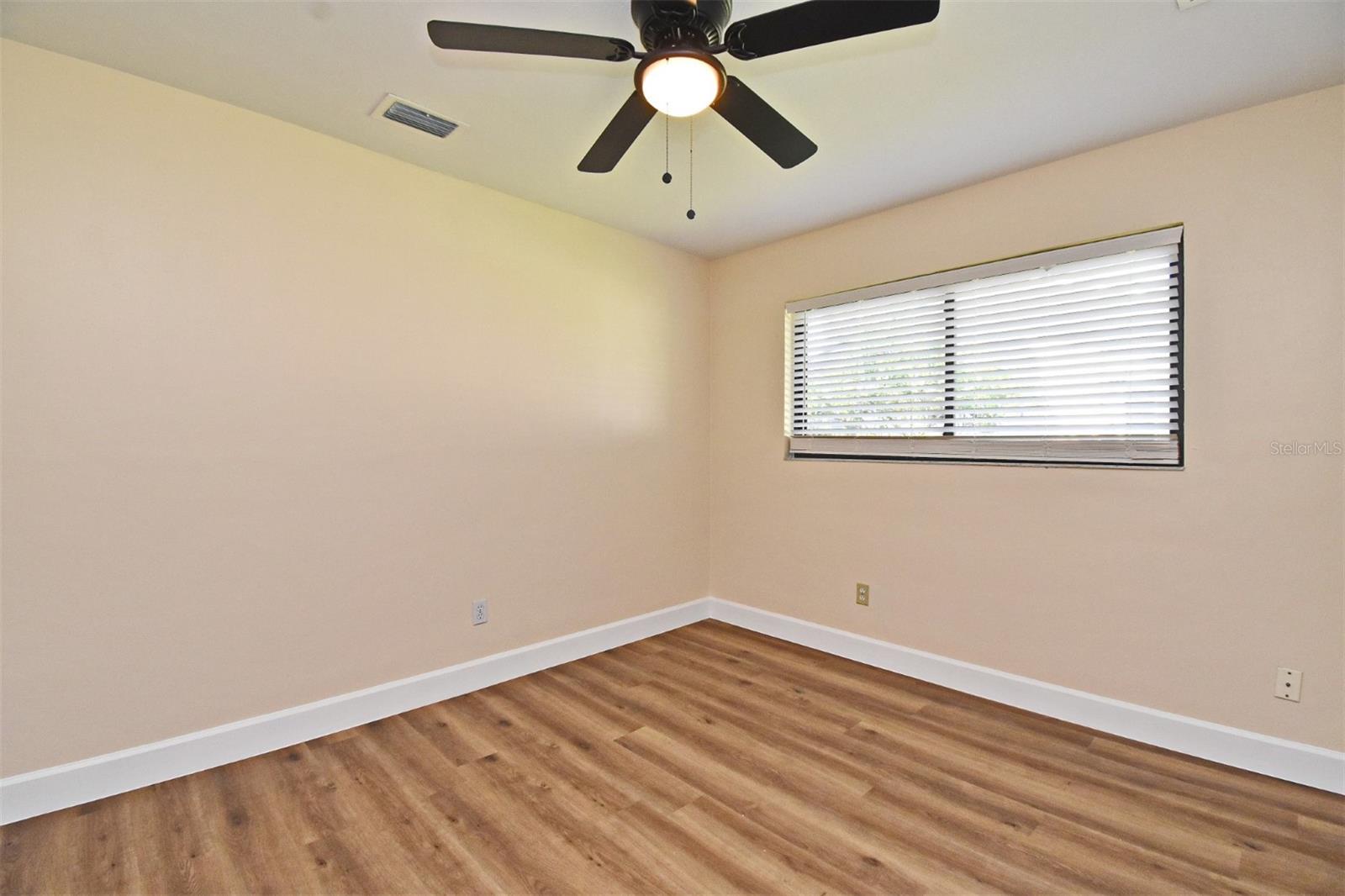 Image 38 of 48 For 2682 Tierra Circle