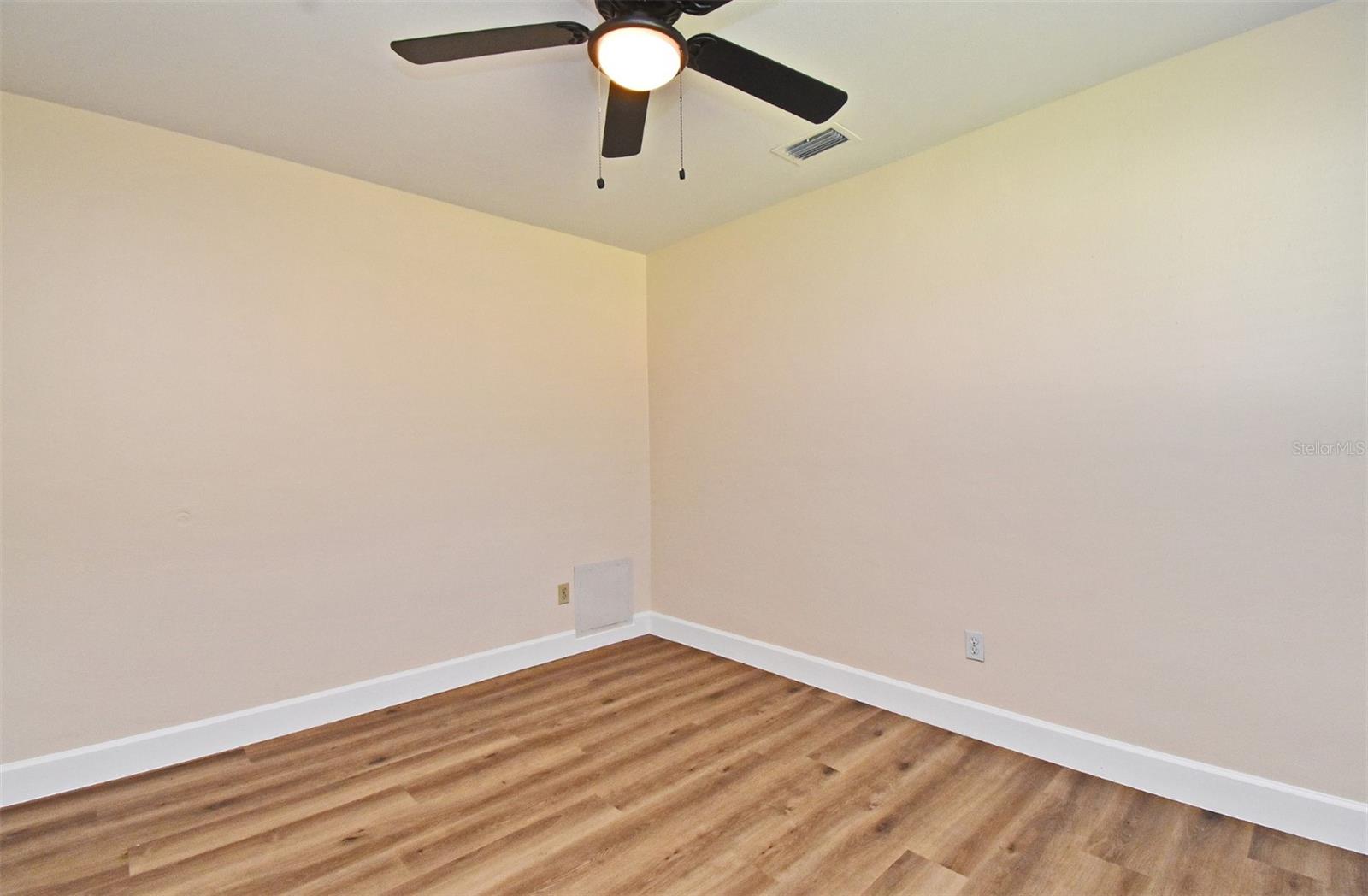 Image 39 of 48 For 2682 Tierra Circle