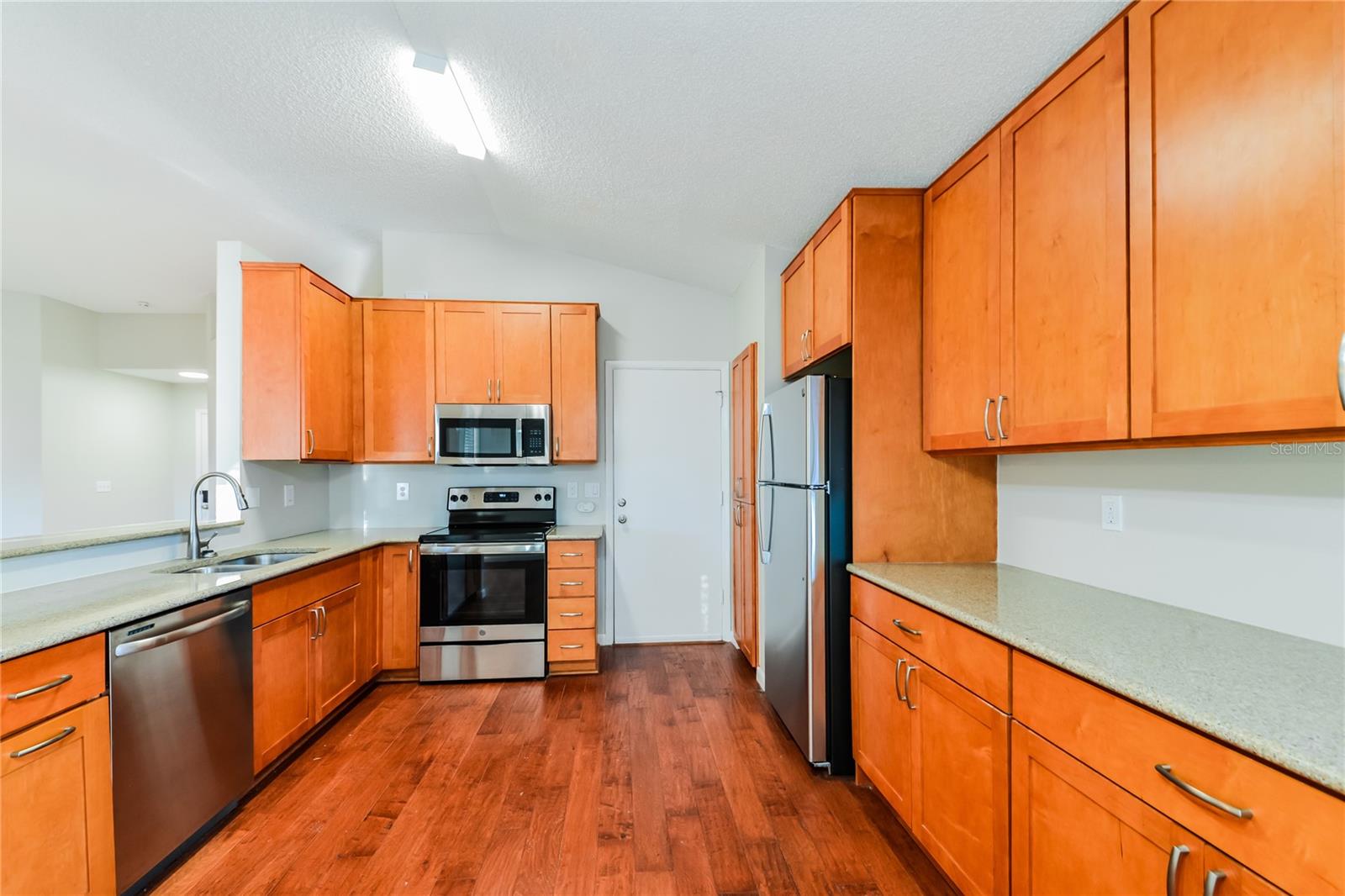 Image 5 of 16 For 4454 6th Avenue E