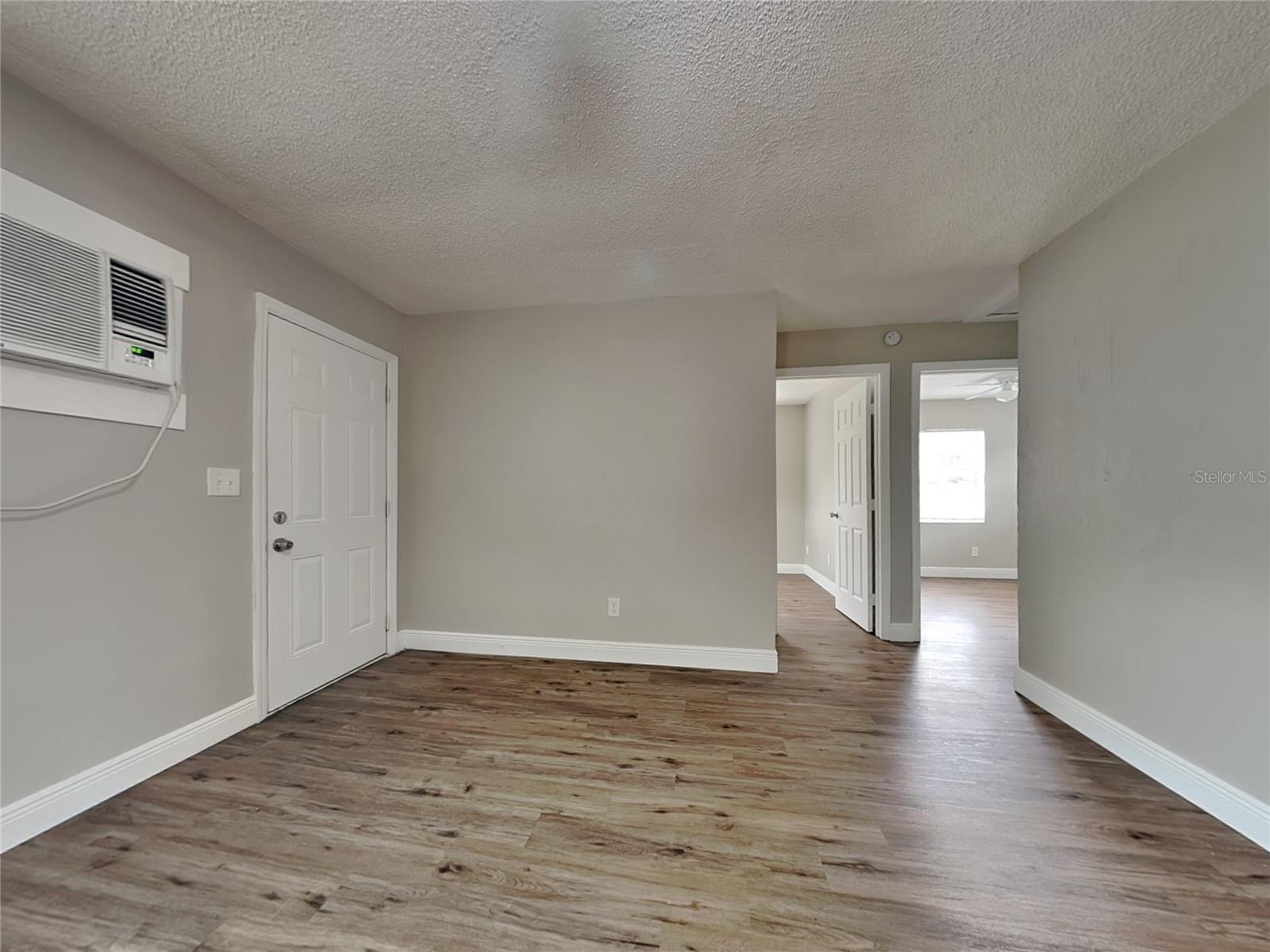 Image 2 of 12 For 3216 48th Street B