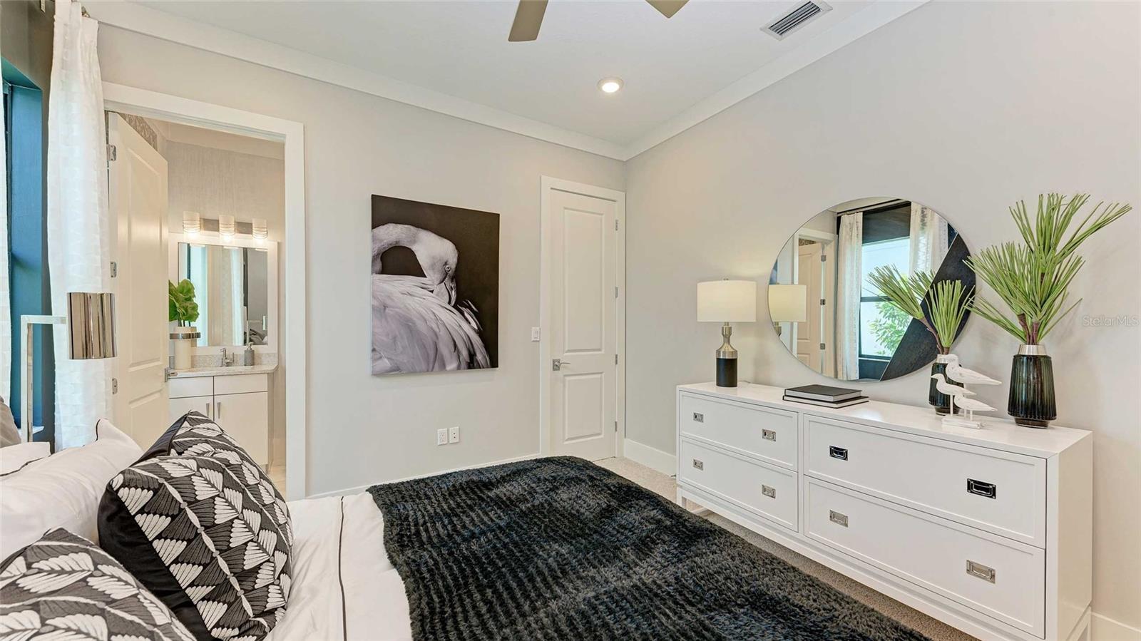 Image 24 of 44 For 4918 Kiva Circle