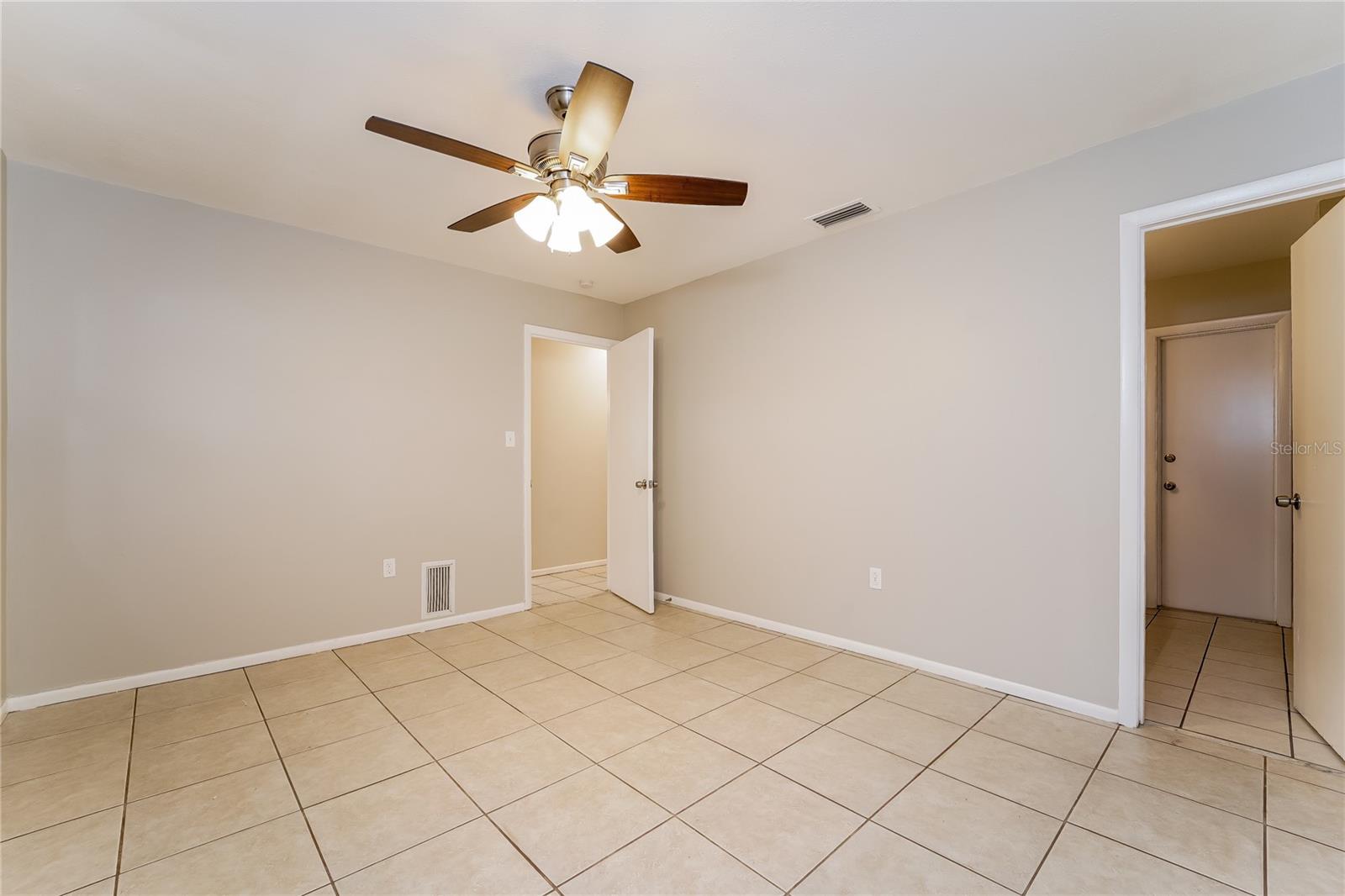 Image 9 of 16 For 3411 Spainwood Drive