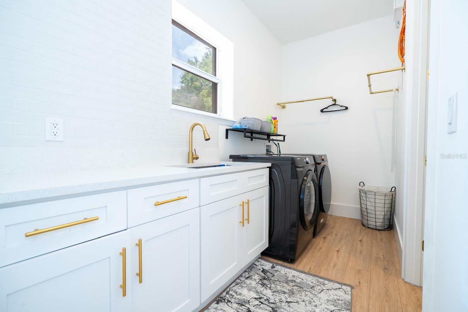 Image 15 of 36 For 8118 Firenze Boulevard