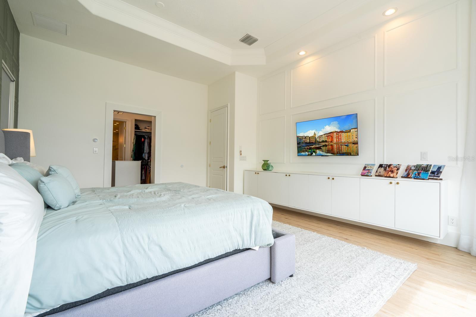 Image 18 of 36 For 8118 Firenze Boulevard