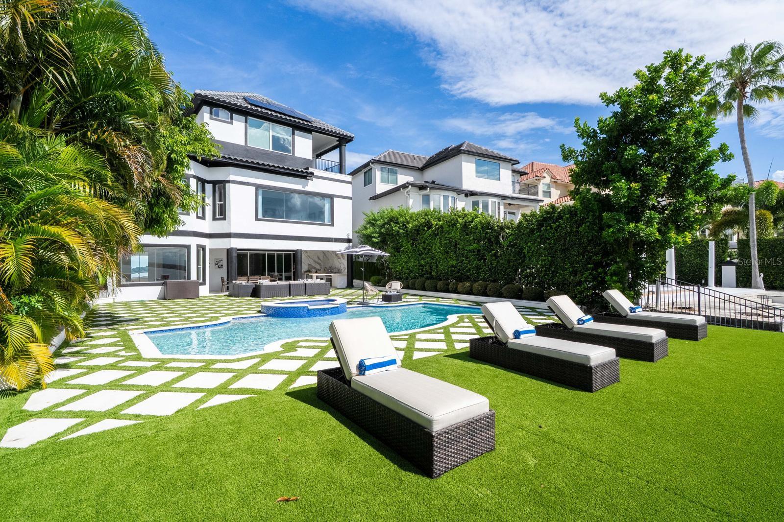 Image 2 of 36 For 8118 Firenze Boulevard