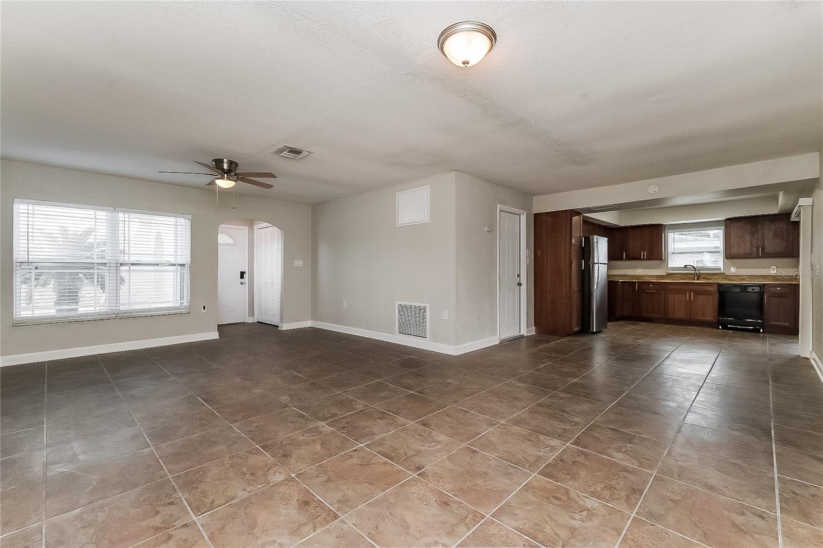 Image 3 of 16 For 9135 Richwood Lane