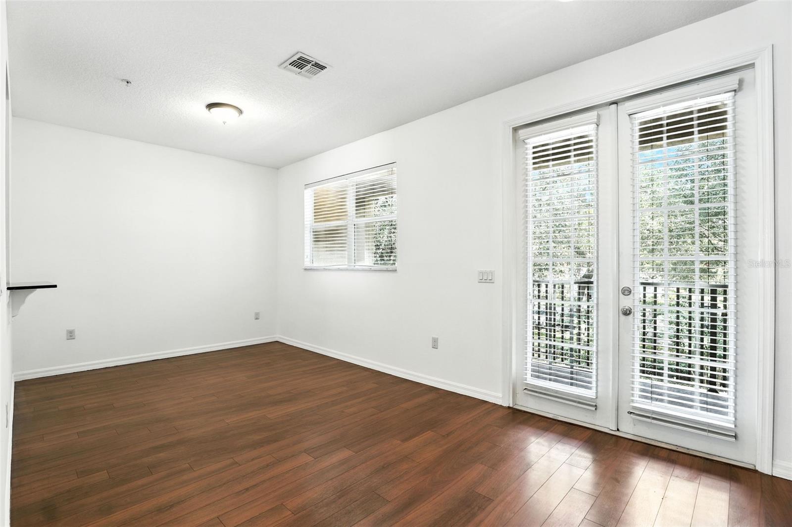 Image 15 of 30 For 655 Pensacola Lane
