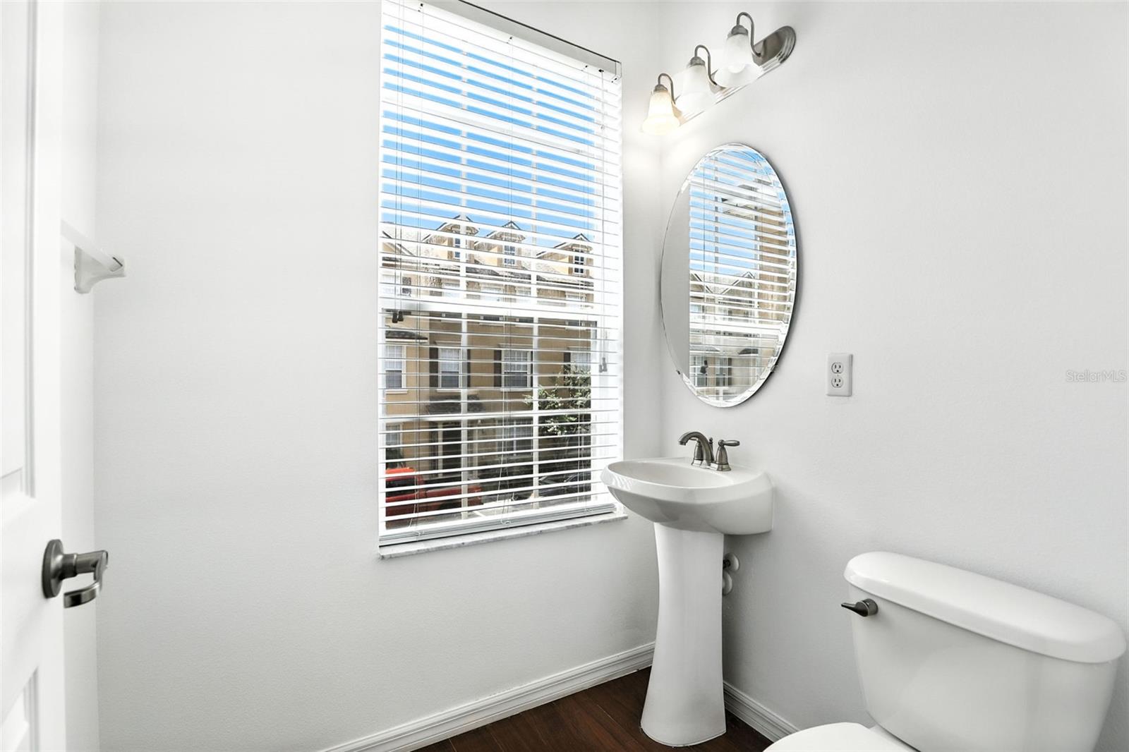 Image 19 of 30 For 655 Pensacola Lane